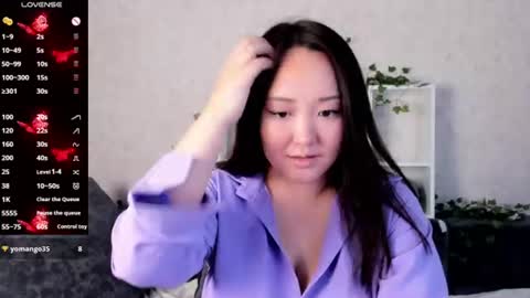 scarlet_luminous online show from July 6, 3:47 am