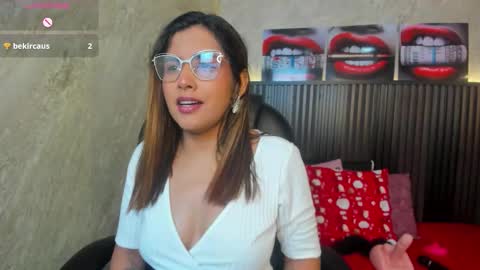 Scarlet online show from February 13, 1:40 pm