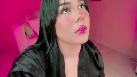 Scarleth... but not Scarleth Johansson. online show from March 5, 2:51 am