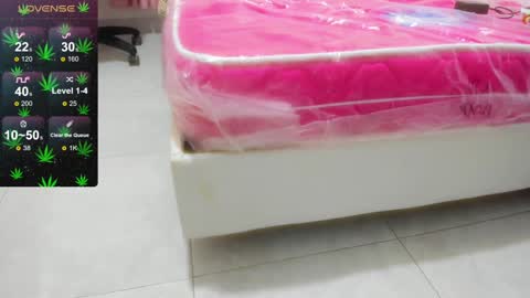 Scarletliz online show from December 28, 12:56 pm