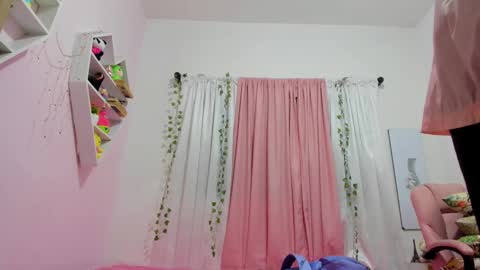 Scarletliz online show from March 4, 12:01 pm