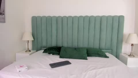 scarlett__noir online show from April 19, 7:38 pm