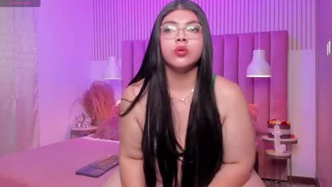 Snapshot of scarlett_dreamss7 chatting on July 12, 11:34 am Scarlett online show from July 12, 11:34 am