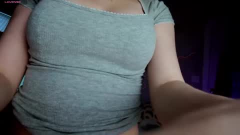 Snapshot of scarlettlovebaby chatting on June 26, 5:39 pm Scarlett Your petite pet online show from June 26, 5:39 pm