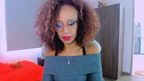 Snapshot of scarlettmalbec chatting on June 12, 9:03 pm Scarlett online show from June 12, 9:03 pm