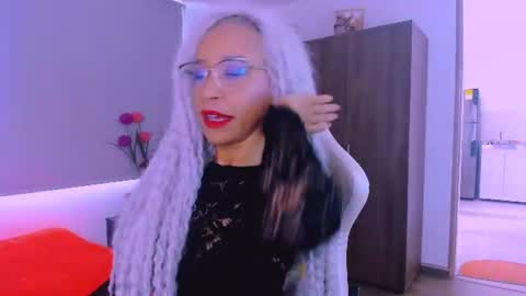 Snapshot of scarlettmalbec chatting on July 15, 9:42 pm Scarlett online show from July 15, 9:42 pm