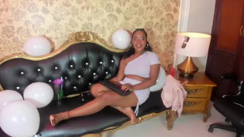 scarletttoush online show from May 22, 4:41 am