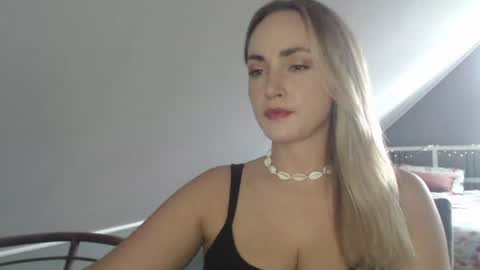 ScarlettxBlonde online show from July 15, 3:17 pm