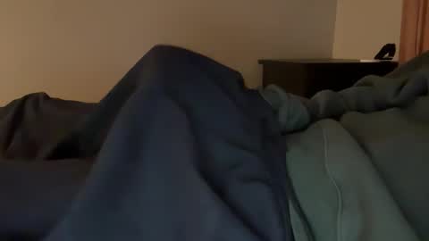 Snapshot of scb894682 chatting on June 2, 4:42 pm Skinny College Boy online show from June 2, 4:42 pm