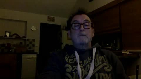 scbiggersballs online show from March 22, 2:04 am