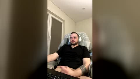 Charlie online show from March 27, 9:03 pm