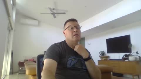 Scoobs online show from February 5, 4:28 am