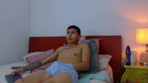 scook_gray online show from July 12, 5:20 am