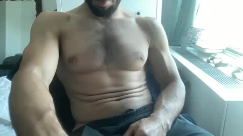 Snapshot of scootdub212 chatting on May 18, 4:24 pm scootdub212 online show from May 18, 4:24 pm