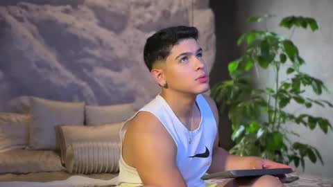 Andrew Flintt online show from March 25, 12:16 am