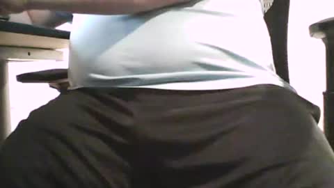 scottie813 online show from March 19, 10:52 am