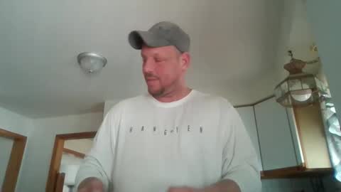 scottydoesntknow0 online show from March 28, 6:18 pm