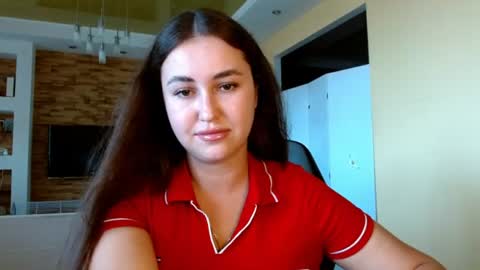 Elizabeth  online show from July 31, 9:09 am