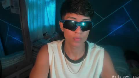 Sean Scoth online show from December 14, 9:45 pm