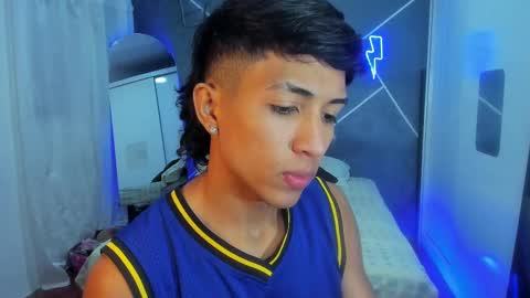 Sean Scoth online show from February 23, 5:01 am