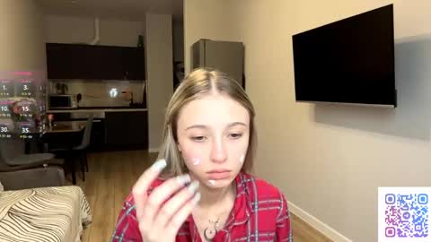 Kate online show from April 18, 2:21 pm