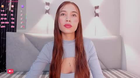 Snapshot of seattle_rousse chatting on October 22, 12:49 pm Rosie online show from October 22, 12:49 pm