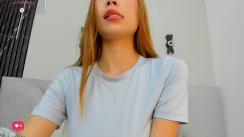 Snapshot of seattle_rousse chatting on February 23, 12:57 pm Rosie online show from February 23, 12:57 pm