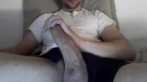 Snapshot of sebaa23cm chatting on June 20, 10:12 pm sebaa23cm online show from June 20, 10:12 pm