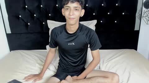 Sebastian Alvarez online show from February 17, 1:46 am