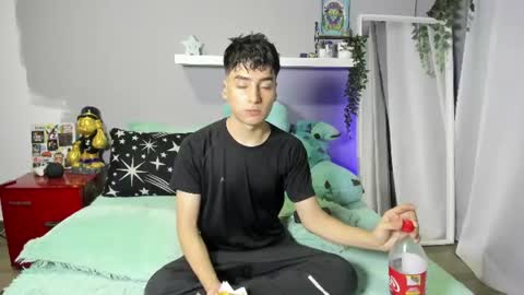 sebastian online show from June 20, 12:25 am