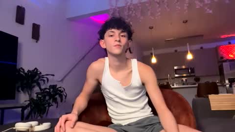 Snapshot of sebastianerosxxx chatting on May 14, 3:02 am SebastianErosX online show from May 14, 3:02 am