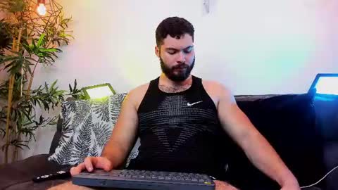 Snapshot of sebastianvilla__ chatting on July 1, 11:15 pm Instagram jeanpaulfit online show from July 1, 11:15 pm