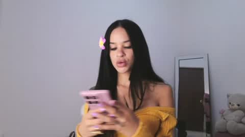 Greisy online show from August 2, 10:30 pm