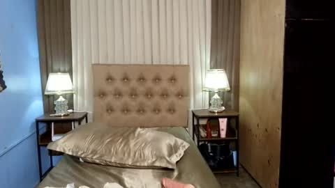 seductive_astrid online show from July 14, 10:21 am