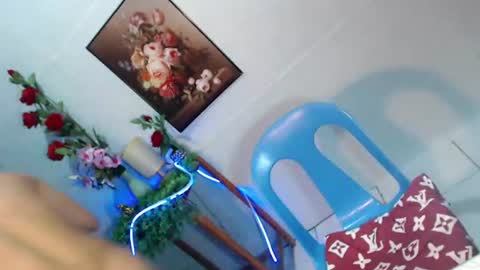 Max online show from June 27, 12:33 pm