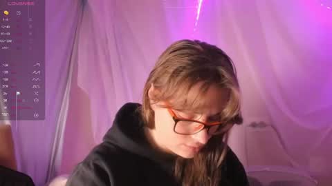 Snapshot of seductive_she_wolf chatting on July 7, 2:43 pm seductive_she_wolf online show from July 7, 2:43 pm
