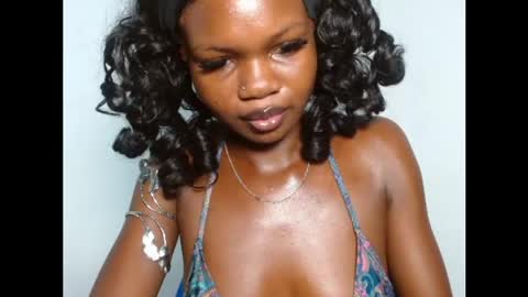 seductive_sugar247 online show from April 21, 2:15 am
