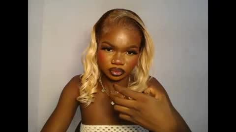 seductive_sugar247 online show from June 18, 1:50 am