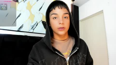 seductivo online show from April 12, 4:39 am