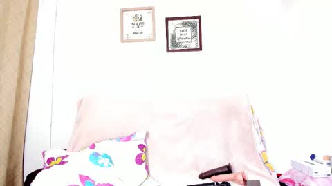 Karen online show from February 26, 2:16 pm