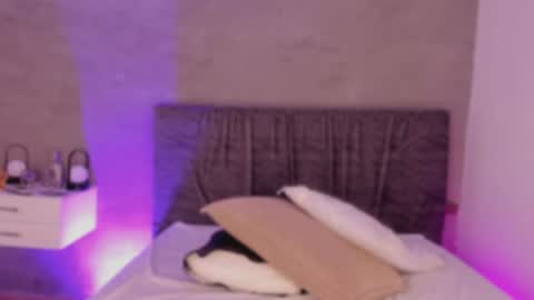 Snapshot of selena_monroy chatting on June 20, 3:20 am Selena online show from June 20, 3:20 am