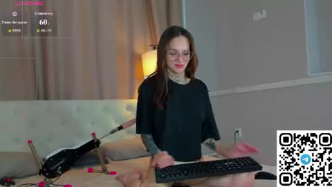 Selena online show from July 4, 1:01 am