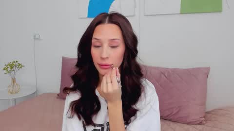 Selena online show from February 26, 7:51 am