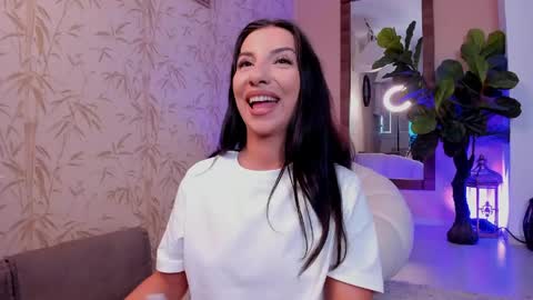 selenenorth online show from May 20, 4:40 am