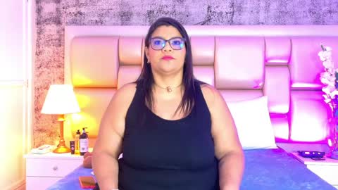 Selenna Cooper online show from March 28, 11:43 am