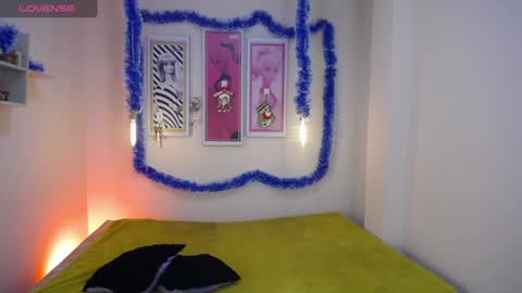 Mayte online show from December 11, 1:17 pm
