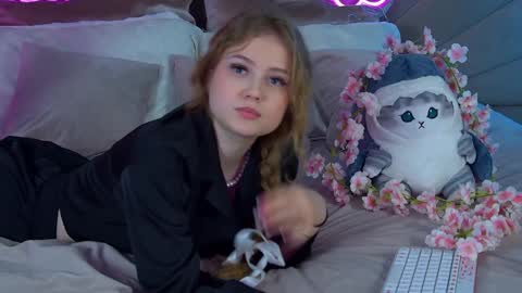 SelinSwarovski online show from January 28, 7:42 pm