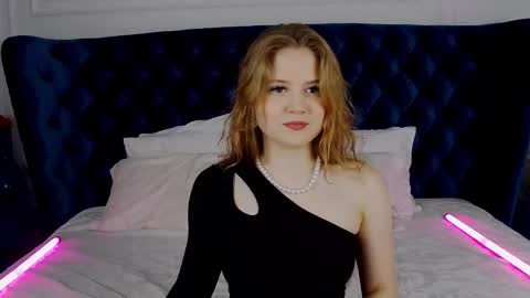 SelinSwarovski online show from February 9, 4:18 pm