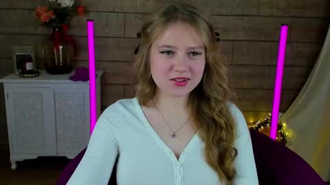 SelinSwarovski online show from March 9, 12:42 am