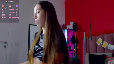 Snapshot of sellashine chatting on September 26, 1:42 am Nicole online show from September 26, 1:42 am